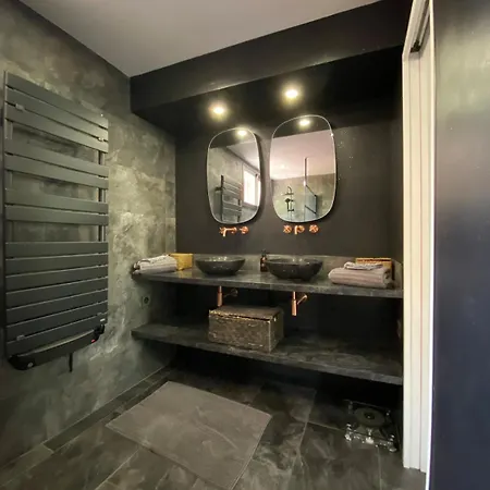 Villa SPA Montpellier Villa *